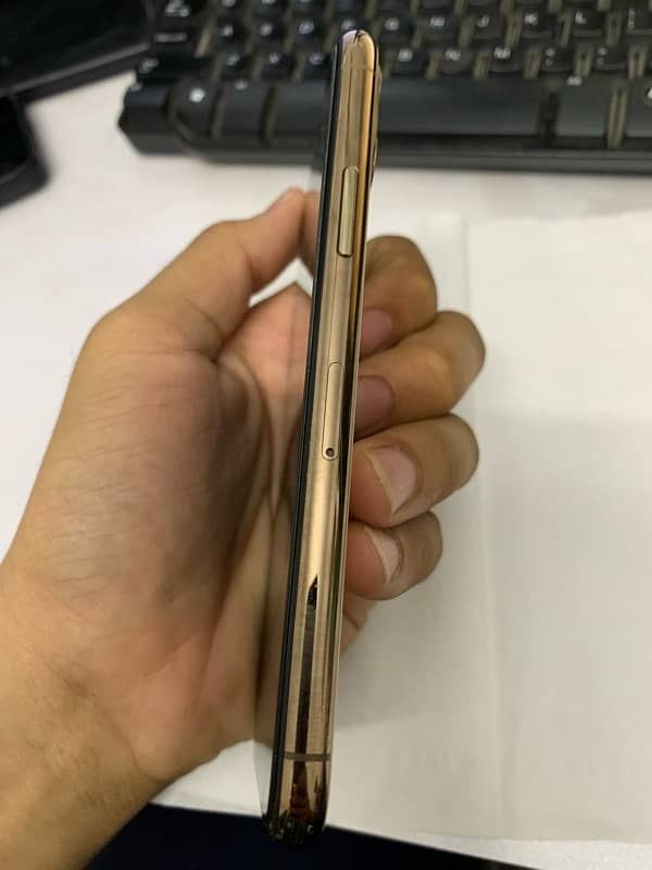 IPHONE 11 PRO NON PTA 1