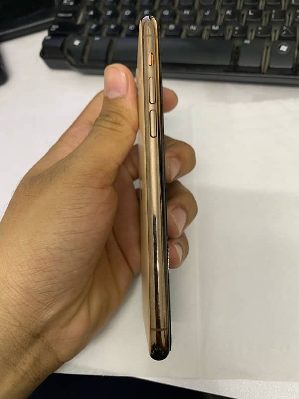 IPHONE 11 PRO NON PTA 2