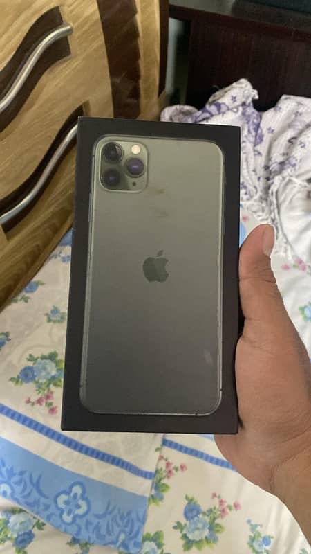 Iphone 11 pro max Approved with boxJV 64gb 5