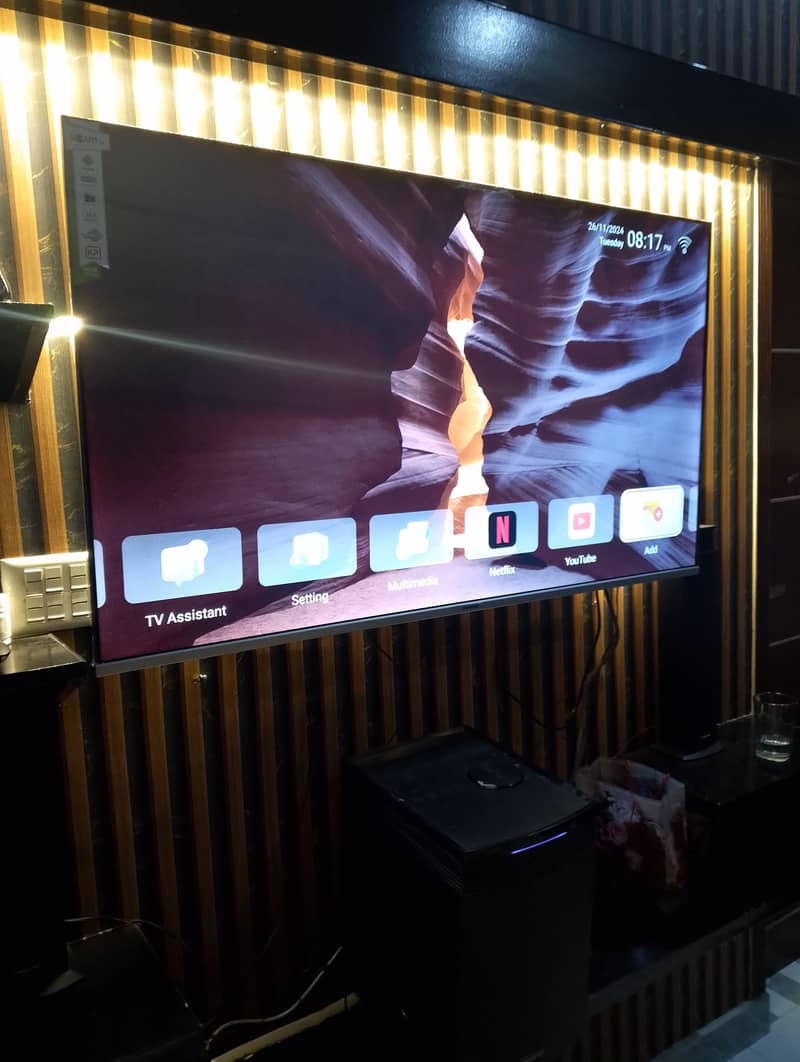 Almost brand new55'' voice contrl andrid new version LED full warranty 4