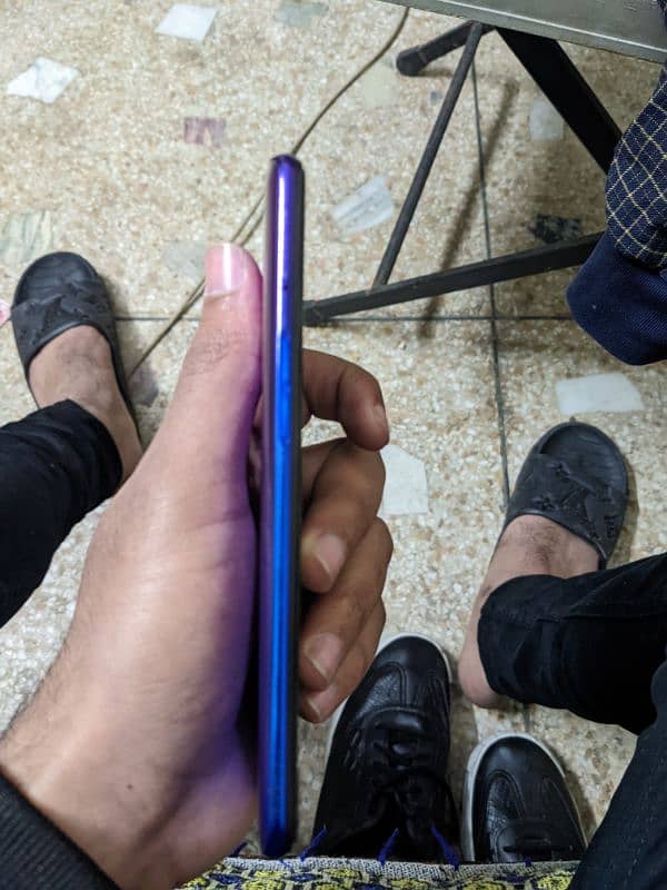 oppo Reno z 8 gp ram 256 gp display fingerprint pta aproved 5