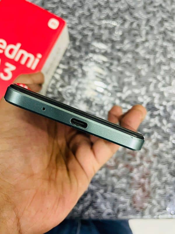 Redmi A3 4GB / 128GB With Box 5