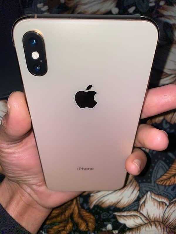 I phone xs max 64 gb non pta 92 B. H original exchange possible 0