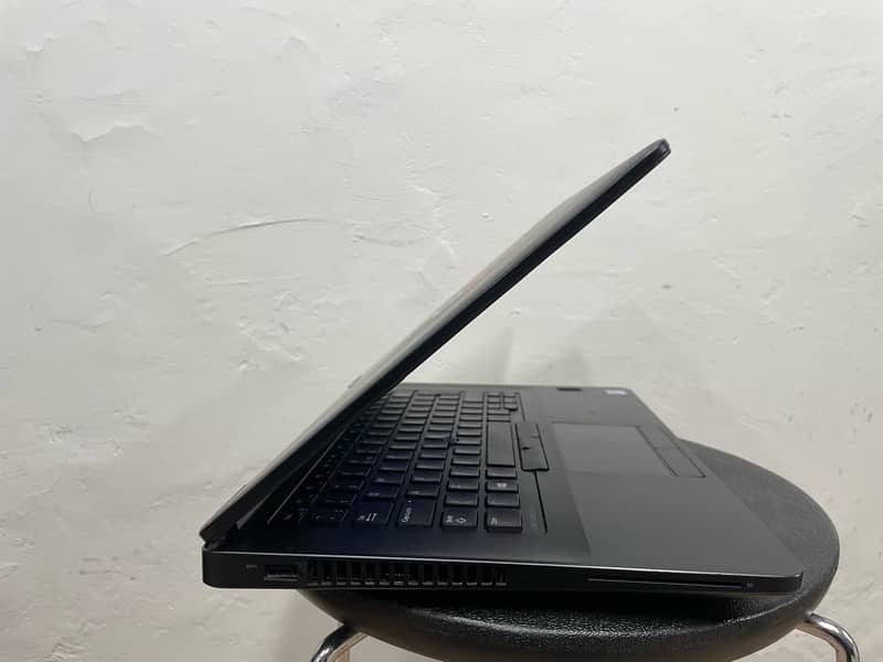 Dell Laptop Latitude e5470 i5 6th generation 6