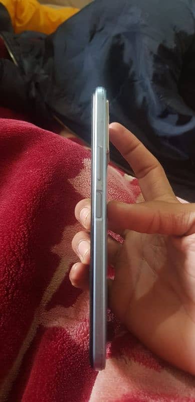 Vivo y33s.       12/128 gb 3