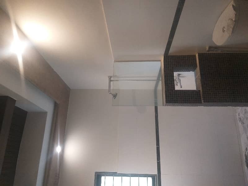 1 Kanal Upper Portion Is Available For Rent In DHA Phase 4 CC Block 2