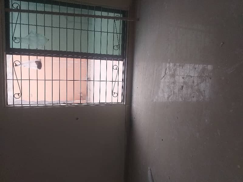 1 Kanal Upper Portion Is Available For Rent In DHA Phase 4 CC Block 9