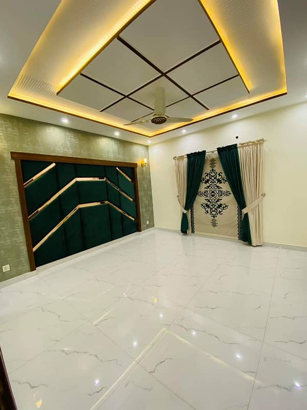 Luxurious Designer 10 Marla Brand New House For Sale In Bahria Town Lahore 19