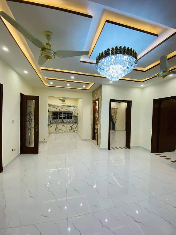 Luxurious Designer 10 Marla Brand New House For Sale In Bahria Town Lahore 22