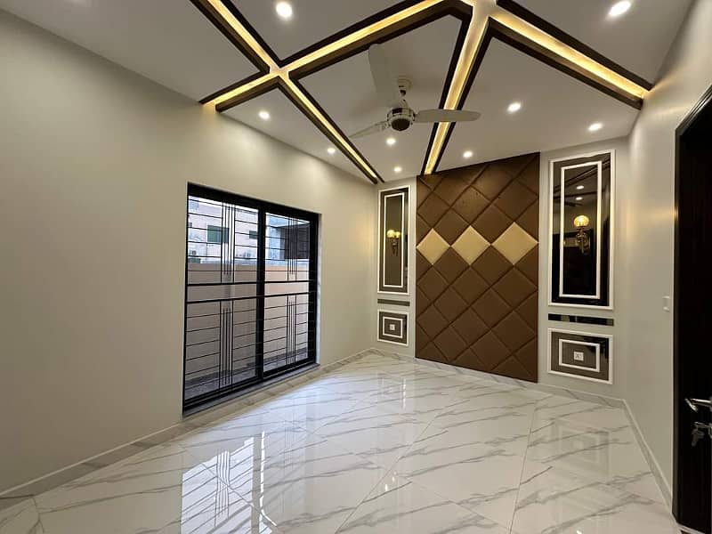 Luxurious Designer 10 Marla Brand New House For Sale In Bahria Town Lahore 2