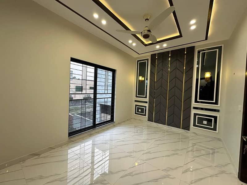 Luxurious Designer 10 Marla Brand New House For Sale In Bahria Town Lahore 24