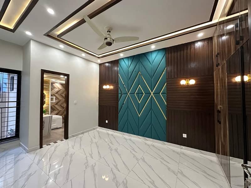 Luxurious Designer 10 Marla Brand New House For Sale In Bahria Town Lahore 30