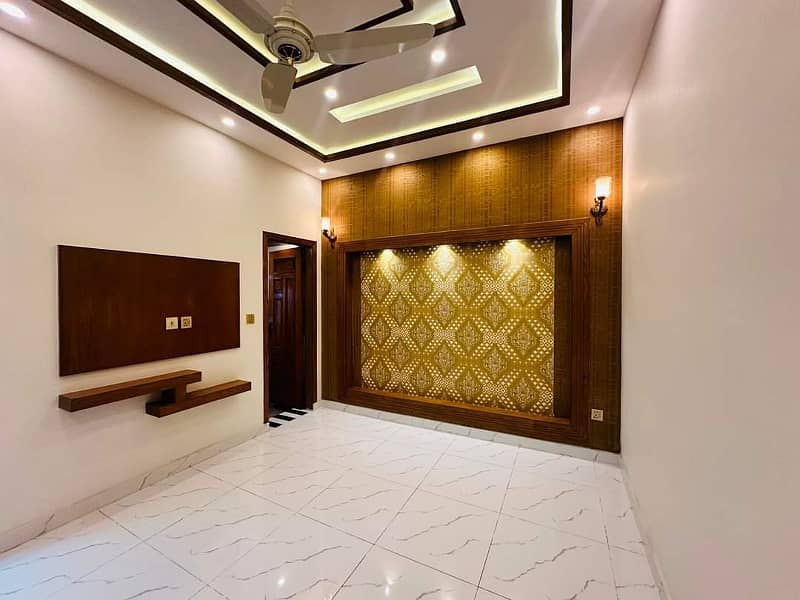 Luxurious Designer 5 Marla Brand New House For Sale In Bahria Town Lahore 4