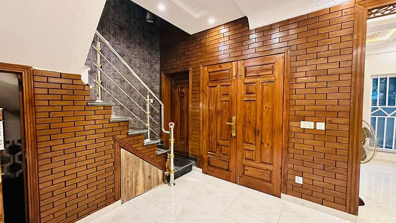 Luxurious Designer 5 Marla Brand New House For Sale In Bahria Town Lahore 9