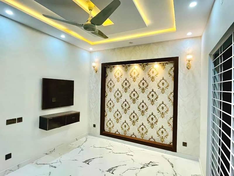 Luxurious Designer 5 Marla Brand New House For Sale In Bahria Town Lahore 17