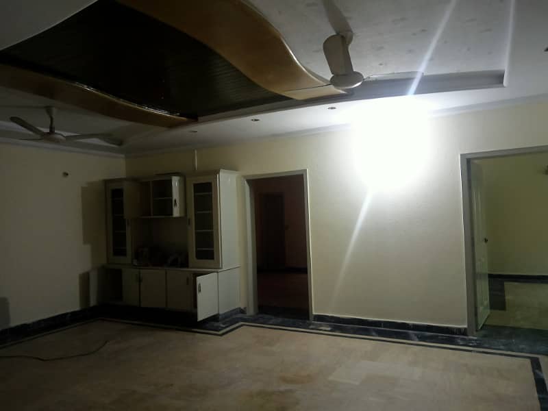 CANTT,1 KANAL UPPER PORTION FOR RENT GULBERG UPPER MALL SHADMAN ZAMAN PARK GOR CANAL ROAD LAHORE 5