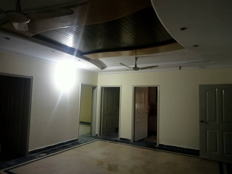 CANTT,1 KANAL UPPER PORTION FOR RENT GULBERG UPPER MALL SHADMAN ZAMAN PARK GOR CANAL ROAD LAHORE 9