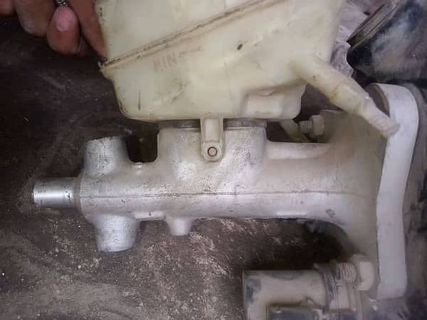 Mercedes Brake Cylinder c class 5