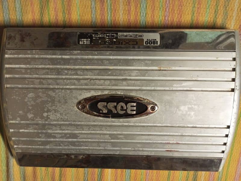 Boss 5 CHANNEL POWER AMPLIFIER. 7