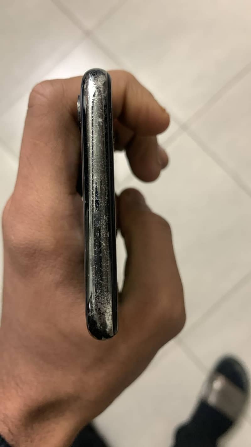 iPhone X 64 gb non pata 3