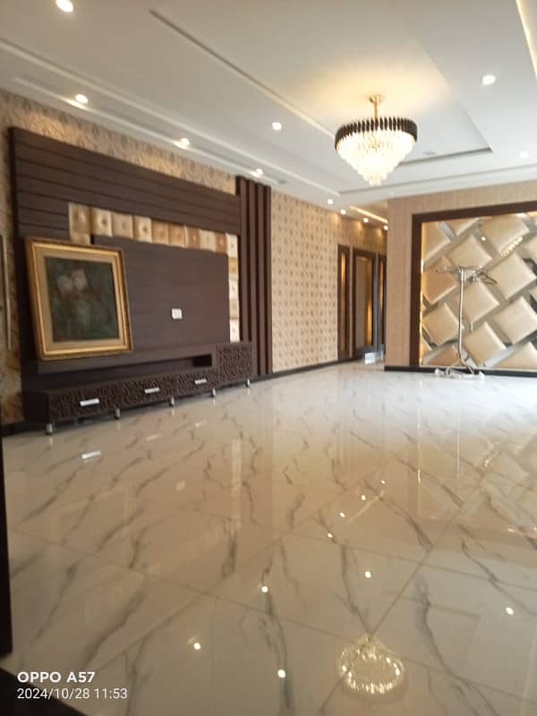 10 marla lower portion for rent in johar town for Family and Silent office (Call center + Software house 7