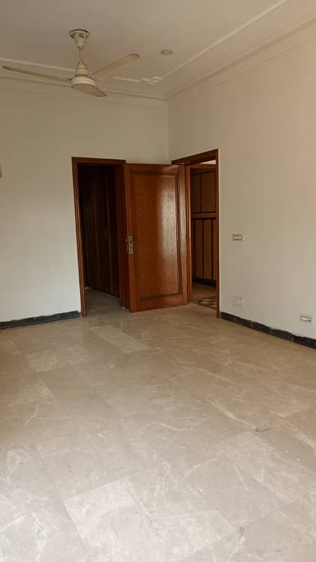 10 marla house for rent in Johar town for Family and Silent office (Call center + Software house) 13