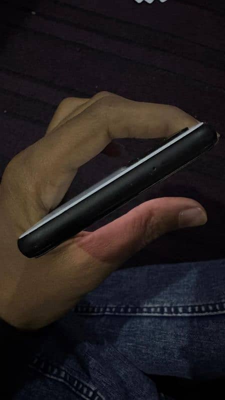 Google pixel 4xl 10/10 condition 2