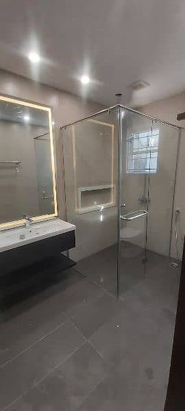 GLASS PARTITION AND SHOWER CABIN 5