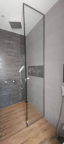 GLASS PARTITION AND SHOWER CABIN 6