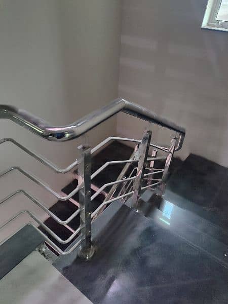 STAIRS AND TERRACE RAILING IN GLASS AND STAINLESS STEEL 2