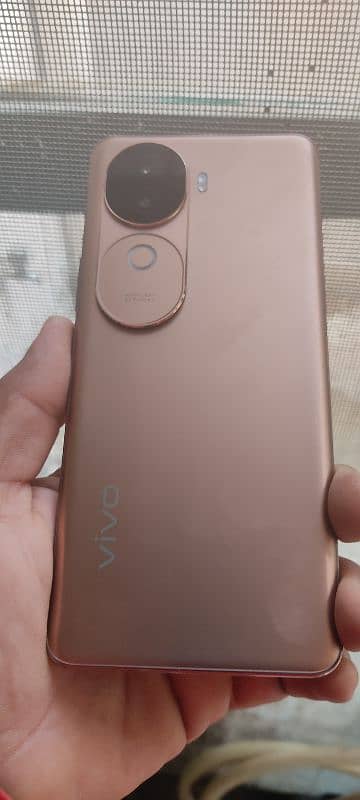 Vivo V40e 5g only 15 day use just like new 6