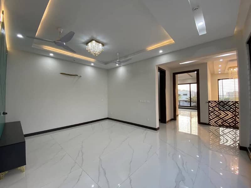 1KANAL UPPER PORTION FOR RENT 6