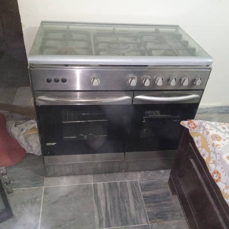 Cooking Range & Oven 13