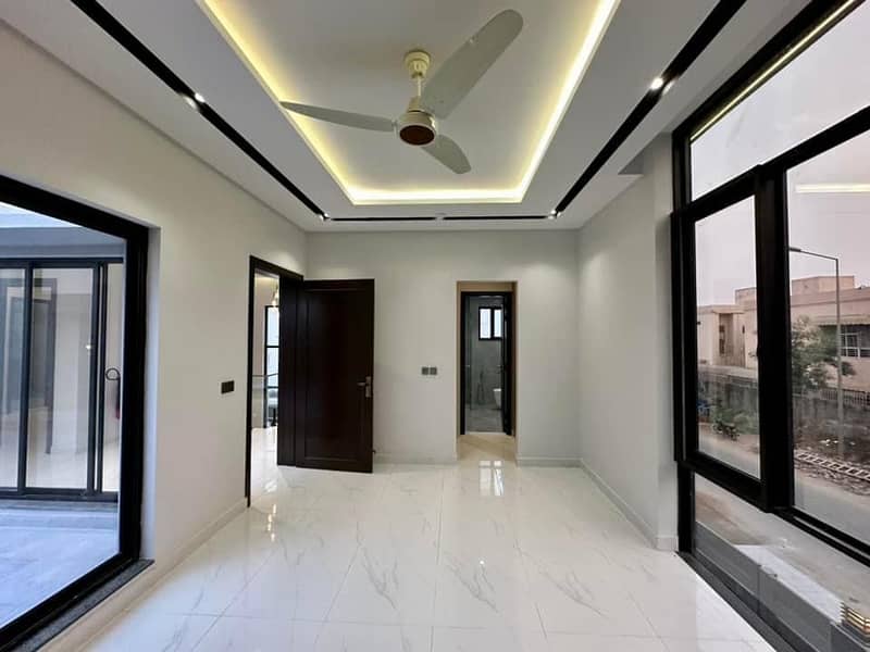 Beautiful brand new house for sale in state life 3