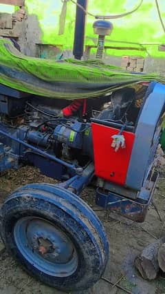 Tractor massey 240 model 2007