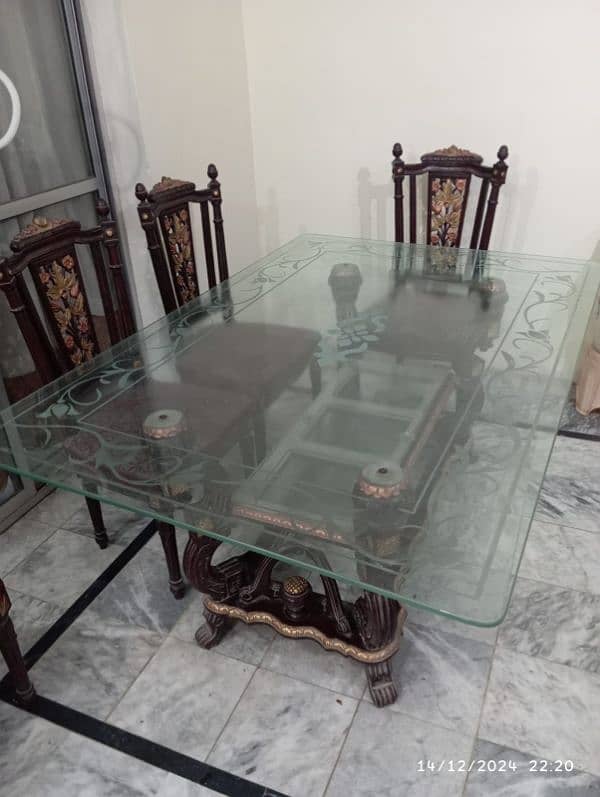 dining table for urgent use 4