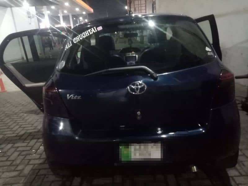 Toyota Vitz 2011 11