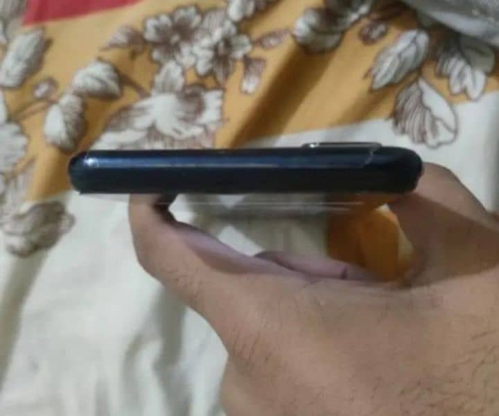 vivo y20 for sale urgent 6