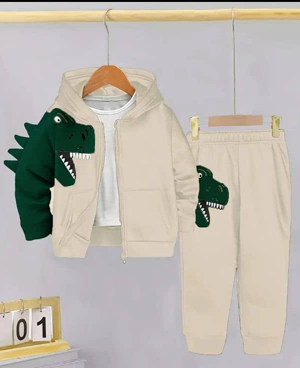 Stylish Boy's Fleece Track Suit With 2 Pcs Printed Design In Green 4