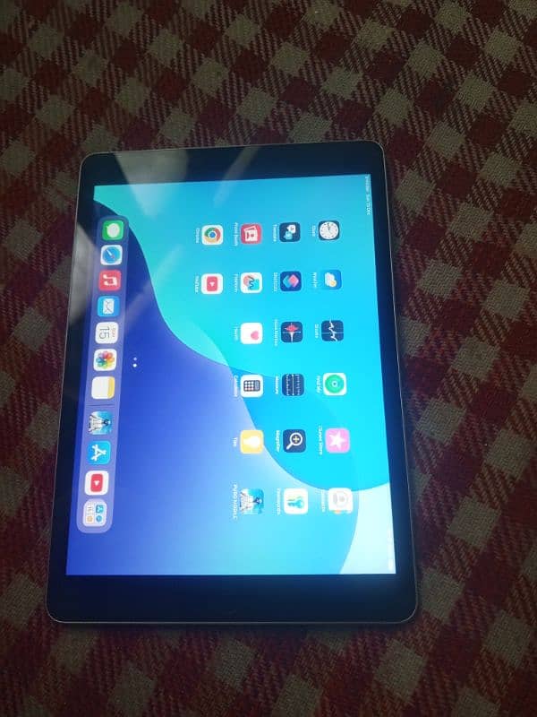 ipad 9 for sell full box 10.9. 9 5