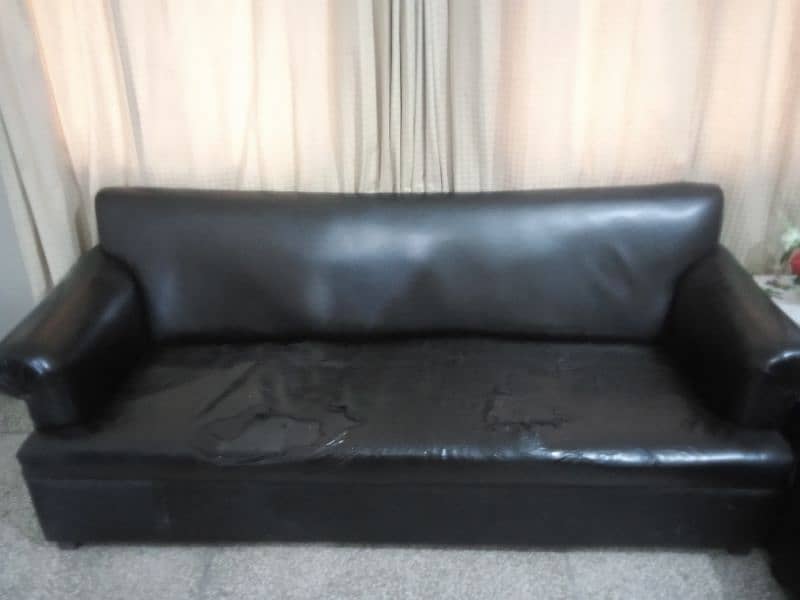 5 seater sofa set used condition for urgent sale 0