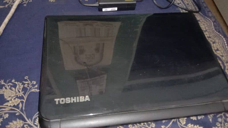 Toshiba  Model satellite L40-B1258 Core i5 2