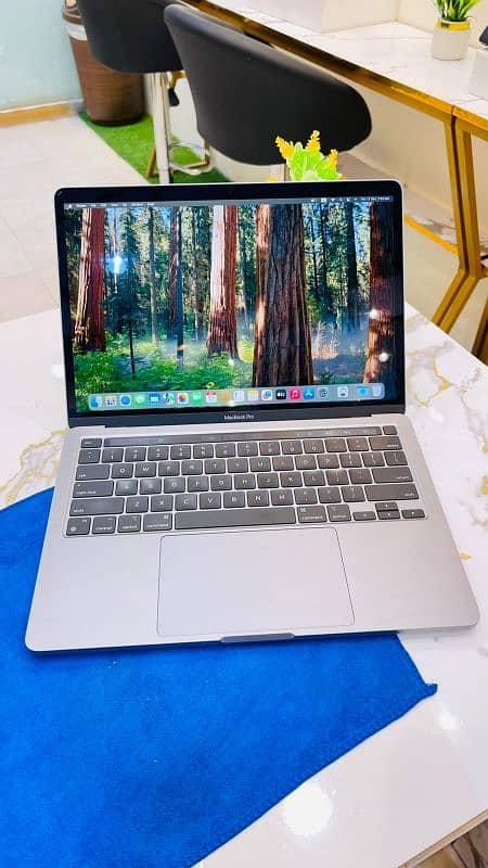 MacBook Pro M1 2020 0