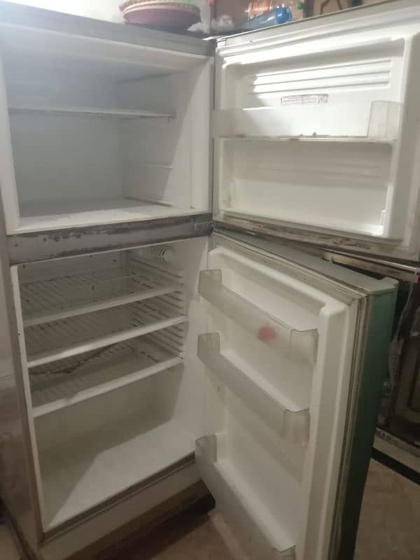 Fridge for sale 0