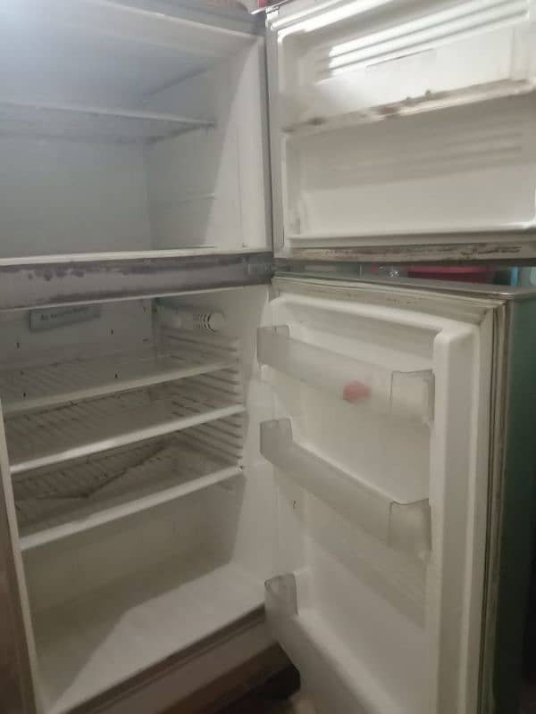 Fridge for sale 4