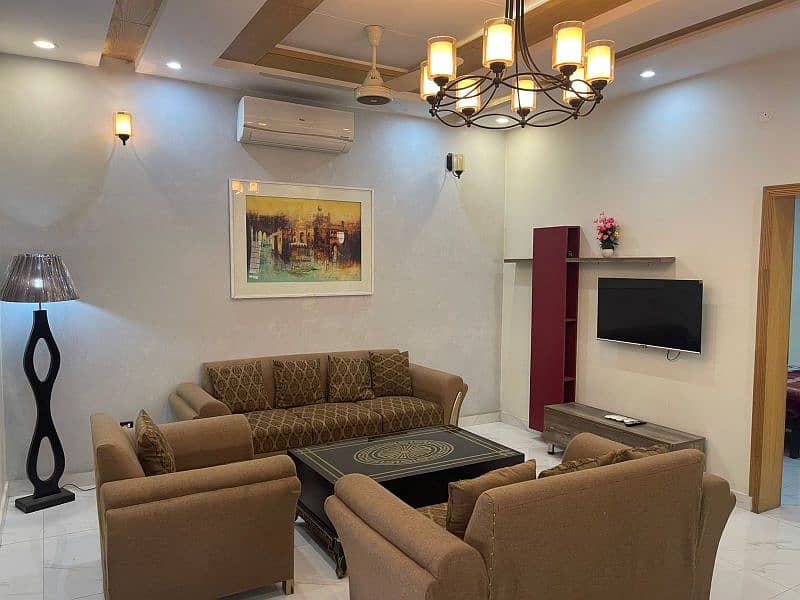 Furnished 10 marla House For Rent in Bahria Town Lahore 0