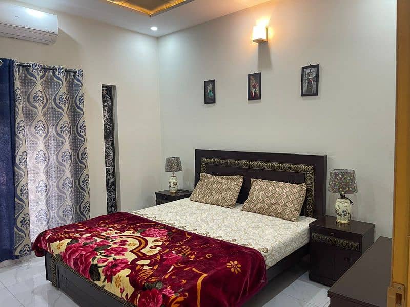 Furnished 10 marla House For Rent in Bahria Town Lahore 13