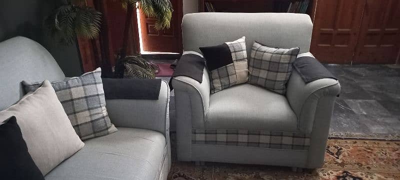 5 Seater Sofa Set 1