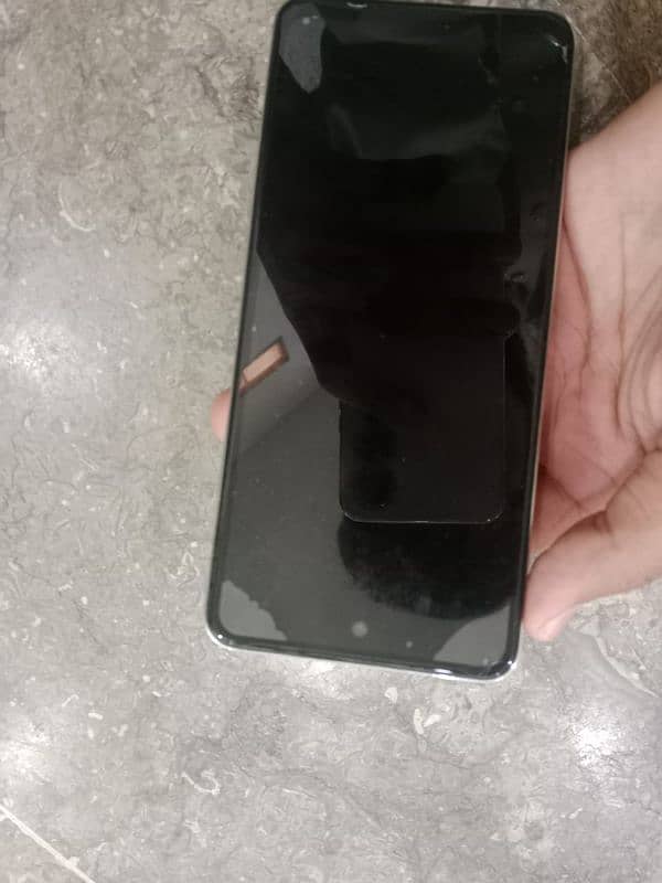 Infinix hot 40i 8/128 5