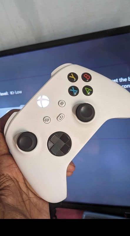 Xbox One S + series S controller 5